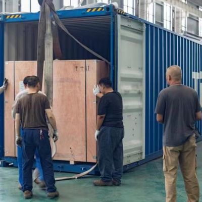 Εκρηκτικό αυτοκινητό στην εγκατάσταση Παραγωγή αέρια αζώτου για το χημικό εργοστάσιο